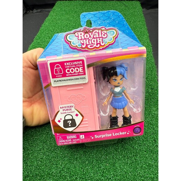 Royale High Surprise Locker Series 2 Dark Light Nature Ice Fire New with Code - Picture 1 of 4